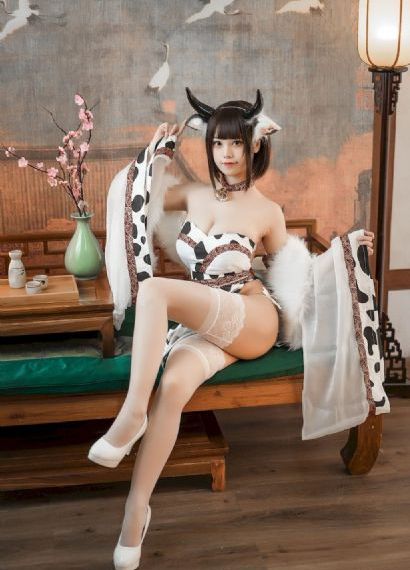 萌白酱白色情趣毛衣在线_1080全集免费播放